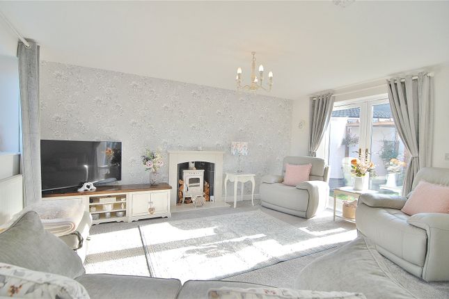 17, St. Swithins, Stonehouse photo 3