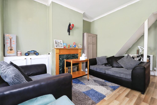 45, Wolverhampton photo 4