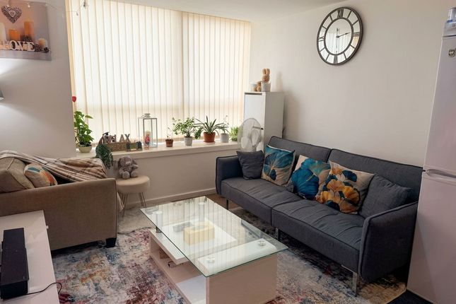 80 Manchester Road, Altrincham photo 4