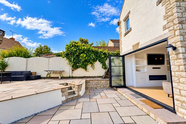 5, WETHERBY photo 3