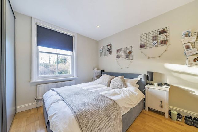 Thumbnail Flat for sale in Killyon Road, Clapham Old Town, London