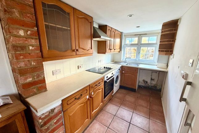 2, Pond Road, Egham photo 4