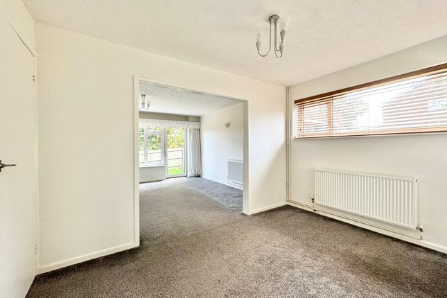 29, Morris Drive, Banbury photo 4