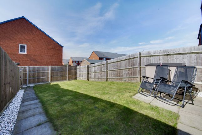 19 Larch Drive, Sandbach photo 4