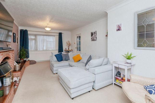 6, Pells Close, Leicester photo 3