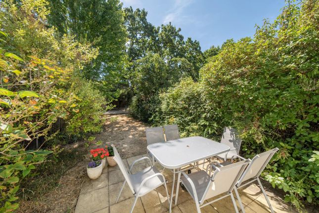 191, Hazelbank Road, London photo 4