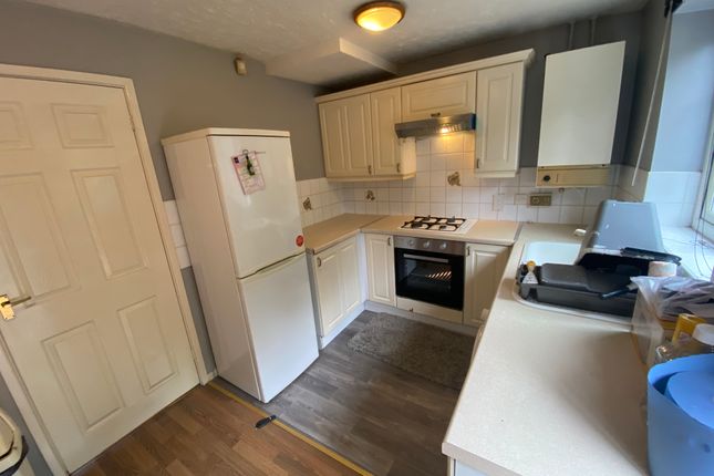 10, Willenhall photo 3