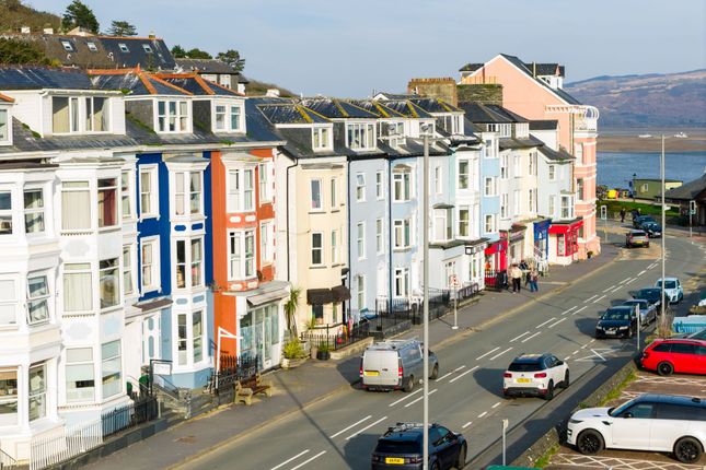 Flat 4, Otago, Aberdovey photo 2