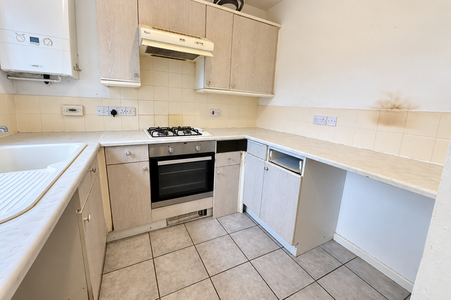 12, Tom Paine Close, Leicester photo 5