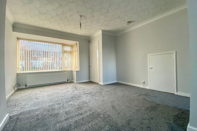 16, Corona Drive, Hull photo 2