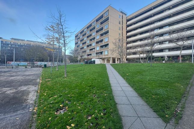 Flat 55, Redington House, Priory Green, London photo 2