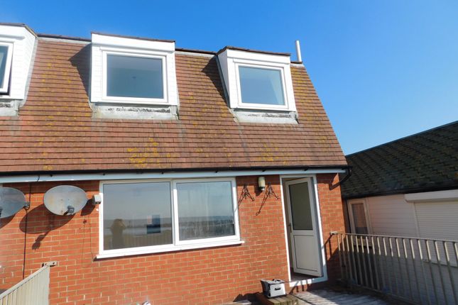 38, Beach Way, Clacton-on-Sea photo 3