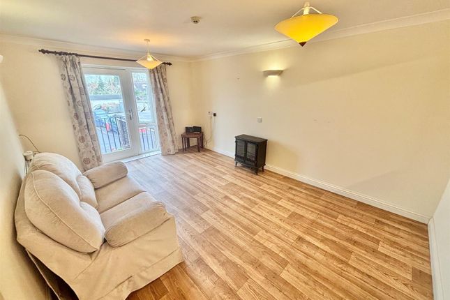 27 Florence Court, Rutland Crescent, Trowbridge photo 2
