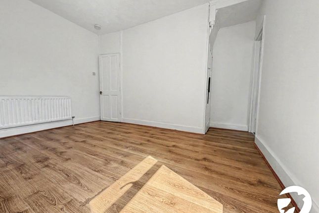 106, Cecil Road, Kent photo 4