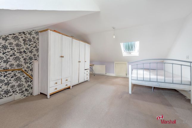 Flat to rent in Wiggenhall Road, Watford