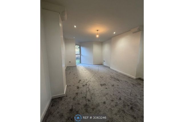 Bentley Court, A Gladstone Road Seaforth, Liverpool photo 4