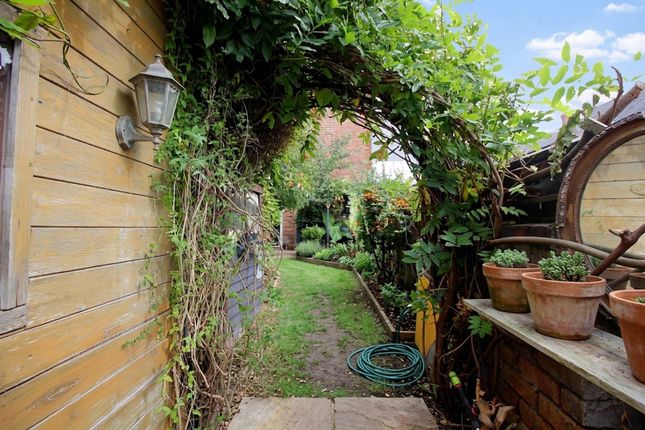 66 Garden Street, Wigston photo 4