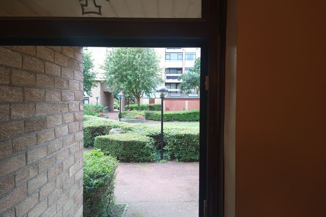 4, Kenilworth Court, Washington, Kenilworth Court, Washington, Washington photo 4
