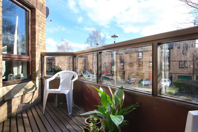 End terrace house for sale in 9 Beechmount Park, Murrayfield Edinburgh