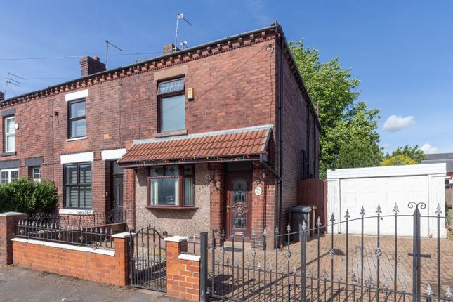 296 Woodhouse Lane-14
