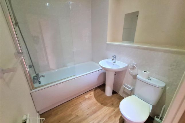 164, Academy Place, Isleworth photo 2