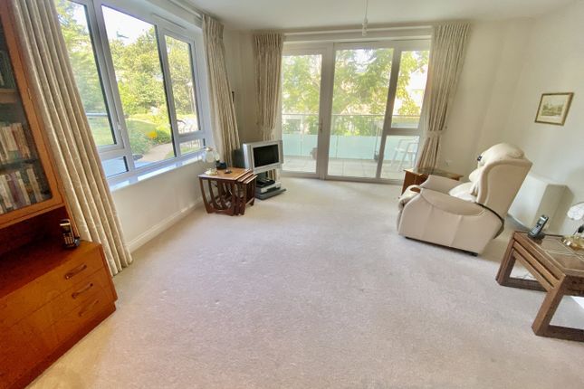 Thumbnail Flat for sale in Parkstone Road, Poole