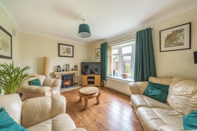 12, Hawthorn Ridge, Stroud photo 5