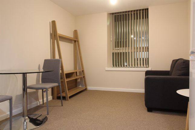 Flat to rent in Manchester Road, Altrincham