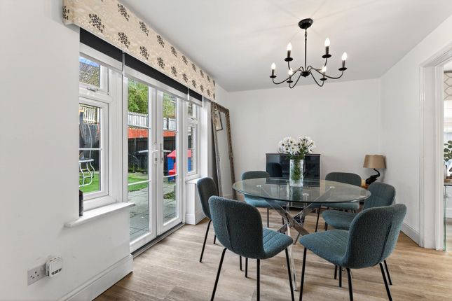 31 Inverlochy Road, Airdrie photo 4