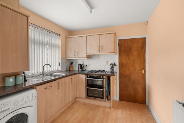 36 Beaumont Crescent, Dundee photo 4