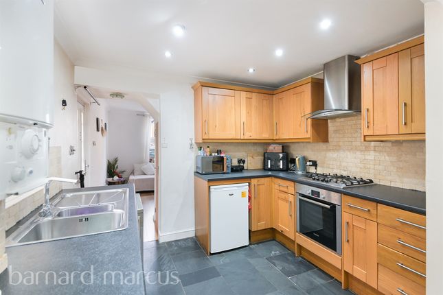 23a, Beaconsfield Place, Epsom photo 2
