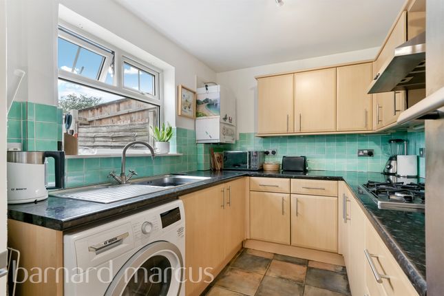 37, Cranleigh Road, Feltham photo 4