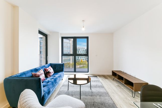 Flat 45,, Viscount House, Regency Heights, London photo 2