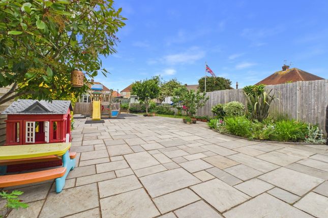 77, Goldsmith Road, Worthing photo 2