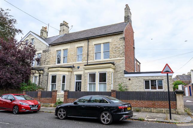 Gowan Terrace, Newcastle Upon Tyne photo 2