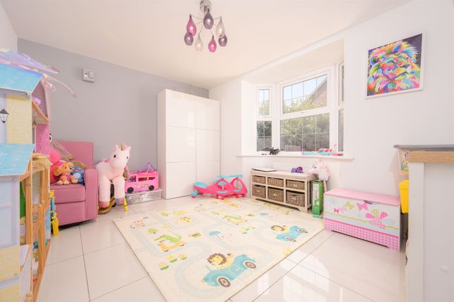 29, Arnold Drive, Corby photo 4