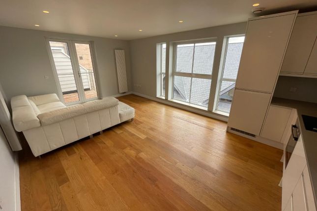 Apt 16, Connaught Place, 300 Hale Road, Altrincham photo 3