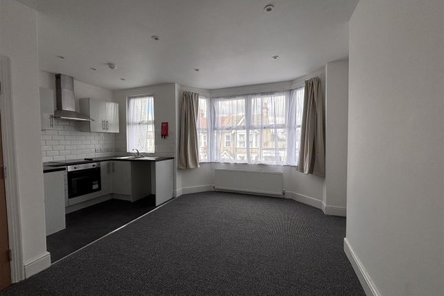 210A, Westborough Road, Westcliff-On-Sea photo 4