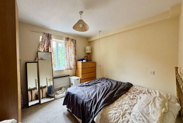 Macmillan Court, Rayners Lane, Harrow photo 4