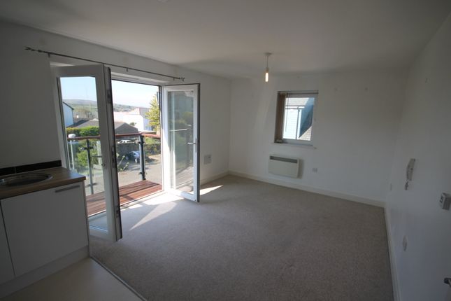 17, Whym Kibbal Court, Redruth photo 3
