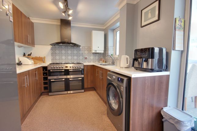 17, Risby Place, Beverley photo 3