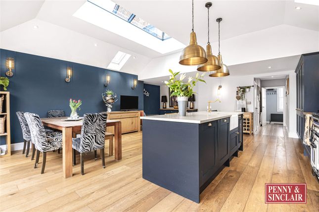 Terraced house for sale in Wilson Avenue, Henley-On-Thames