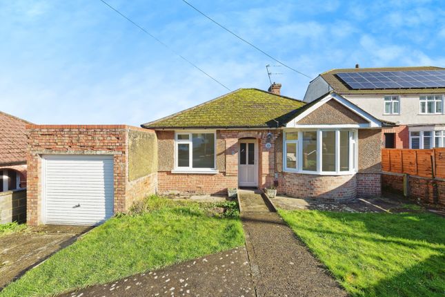 2-bed bungalow on 5, Meadway, Dover, £290,000