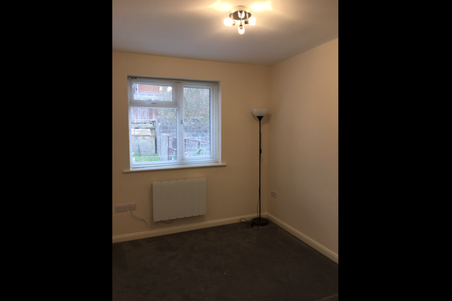 11a, Eaton Green Road, Luton photo 5