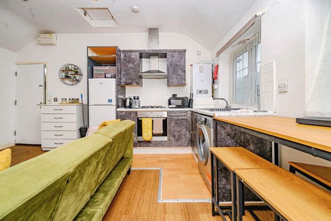 Flat 10, 34, Ashton Road, Luton photo 4