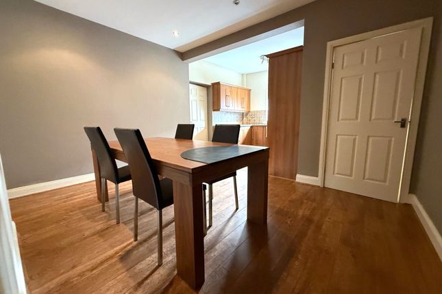 36 Marshall Terrace, Gilesgate photo 5