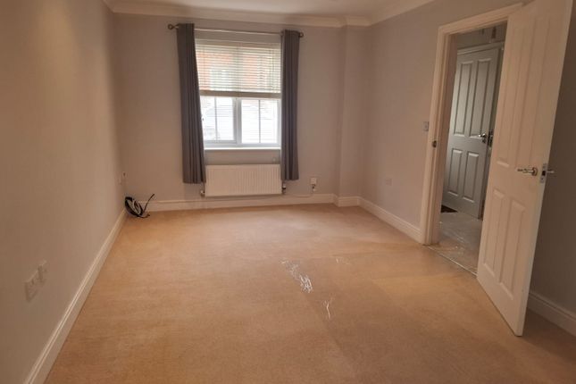 10, Goosander Road, Stowmarket photo 2