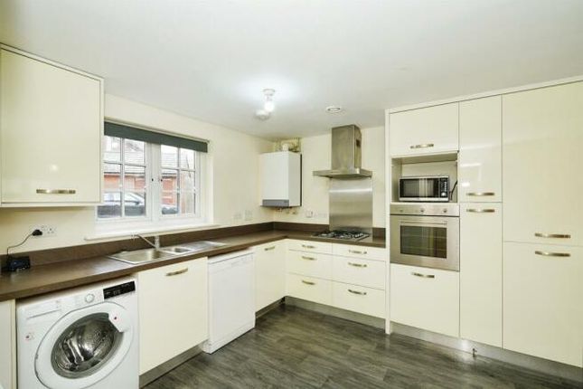18, Hercules Road, CALNE photo 5