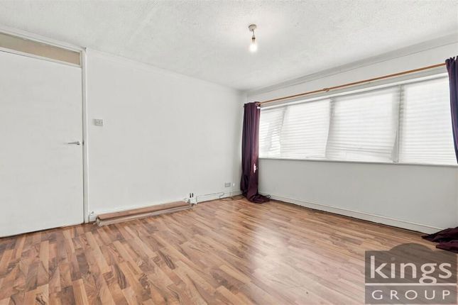 Bridge Court 271G, High Street, Waltham Cross photo 4