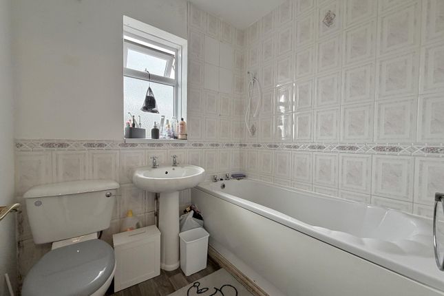 45, Ash Crescent, Seaham photo 5